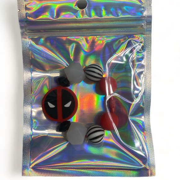 Tumbler Handle Cup Charm “Deadpool” Glow in The Dark - Picture 5 of 8